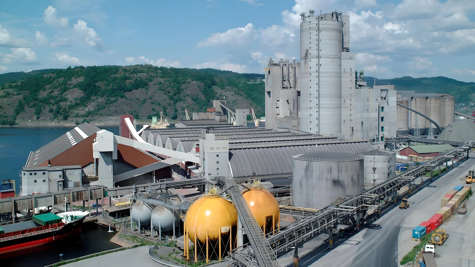 Yara 挪威化肥生产基地